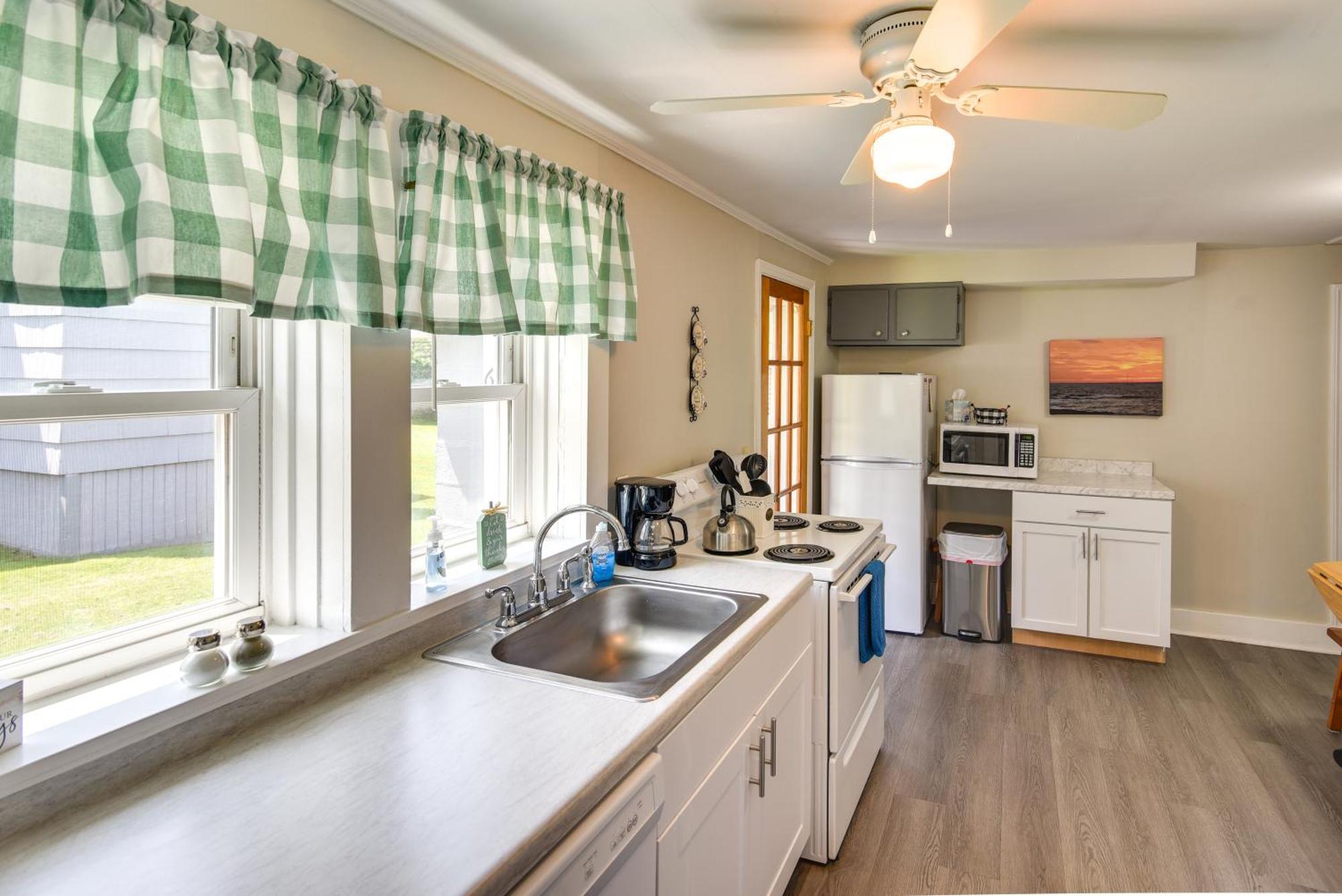Newport House Less Than 3 Mi To Beaches And Bowens Wharf! Zewnętrze zdjęcie